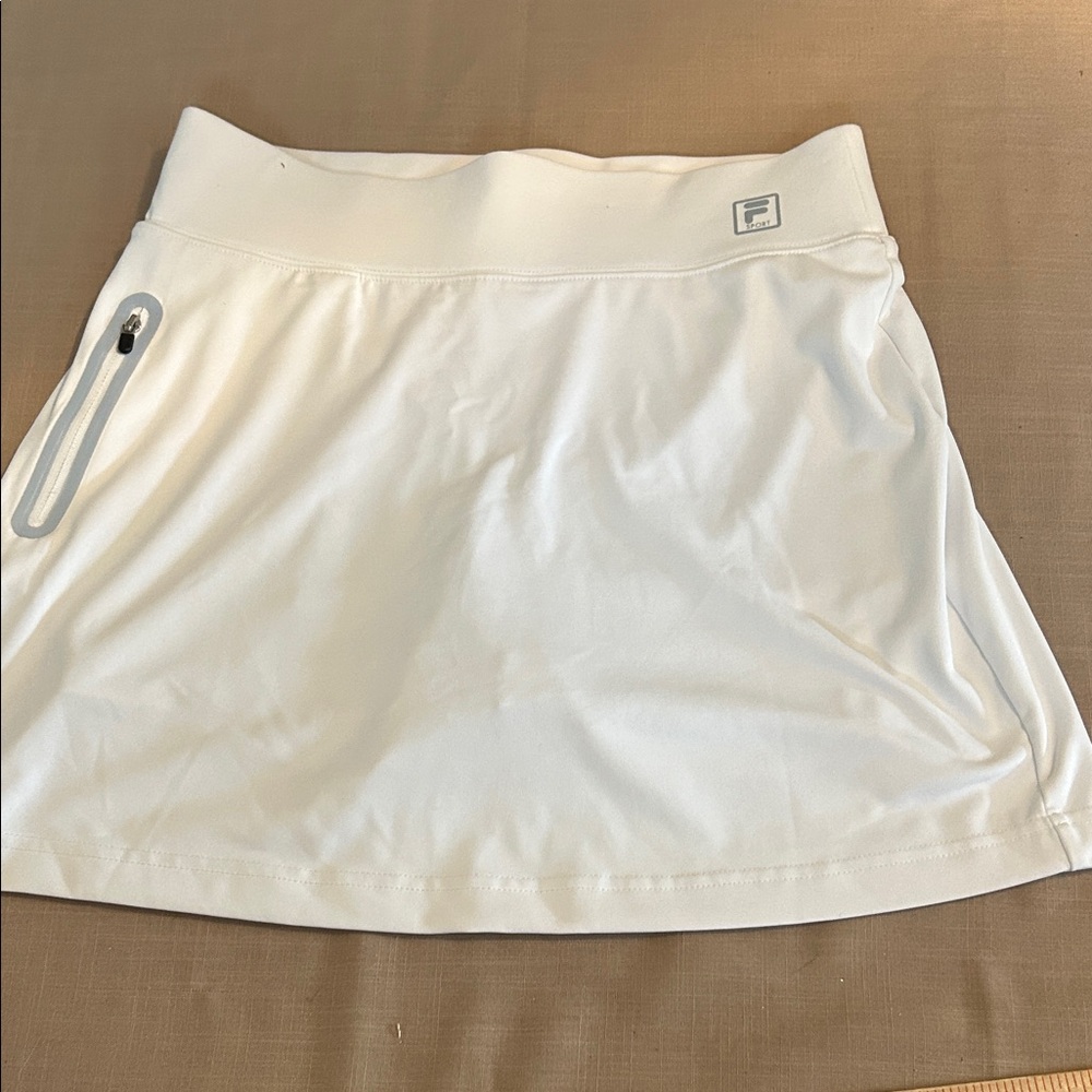 EUC  Fila White Skort with Zipper Pocket